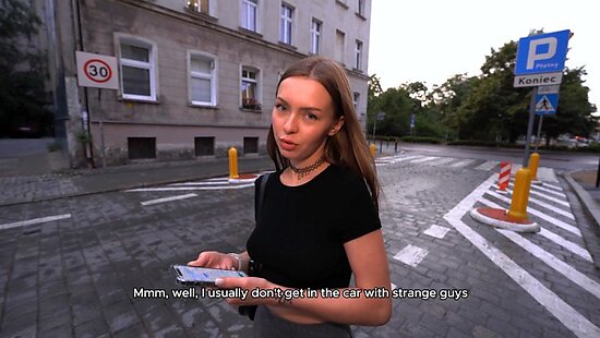 Пикап с милой студенткой закончился жесткой еблей